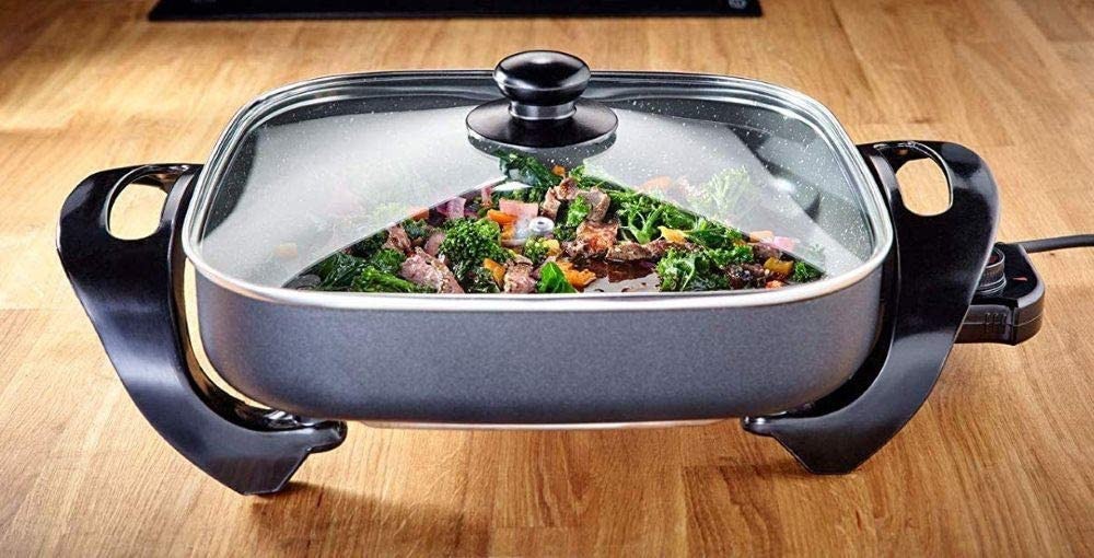Mastering Culinary Convenience: The Electric Skillet with Removable Pan