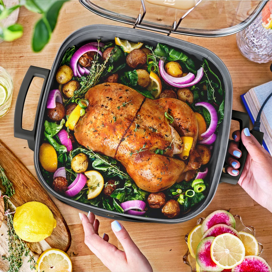 The Personal Electric Skillet: Your Compact Culinary Powerhouse